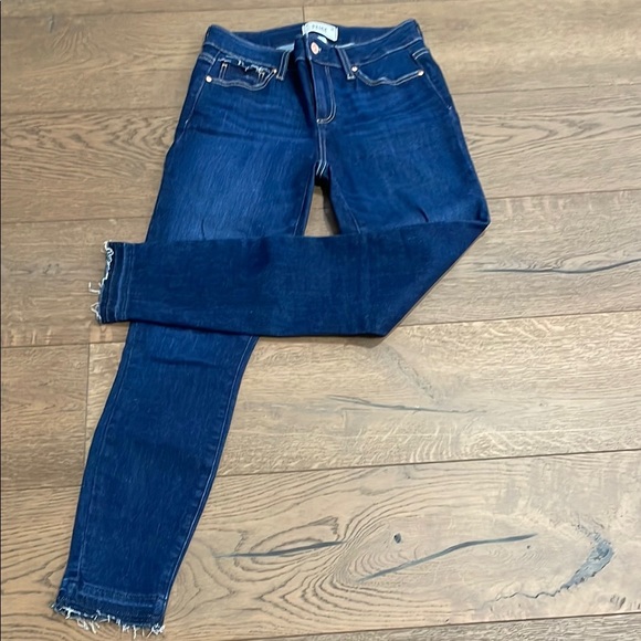 Paige Verdugo Crop Skinny Dark Wash Denim Jeans Mild Distressed Stretch Size 26 - Picture 1 of 6